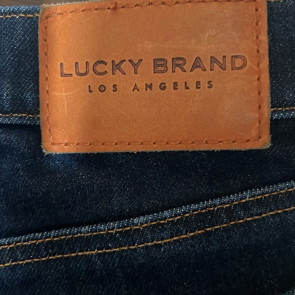 Lucky Brand
Authentic Straight Leg Mid Rise 5-Pocket Jeans - Picture 6 of 10